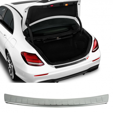 Oberkantenabdeckung der hinteren Stoßstange aus poliertem Edelstahl für Mercedes E-Klasse W213 Limousine 2016-23