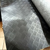 Rutschfeste, schwarze Gummimatte mit Schachbrettmuster, 300 x 200 cm