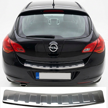 Polierte Edelstahl-Abdeckung der oberen Kante der hinteren Stoßstange Opel Astra J HTB 2009-2015