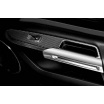 Karbonfolie für die Seitenverkleidung des Ford Mustang 15-19