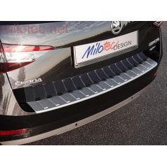 Škoda Superb III Combi – fünfte Türschwelle mit Vorsprüngen, ABS – Alu-Brusch