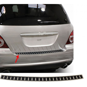 Edelstahl/Carbon-Abdeckung der Oberkante der Heckstoßstange Mercedes R 2005-11 Edelstahl/Carbon-Abdeckung der Oberkante der Heckstoßstange Mercedes R 2005-11