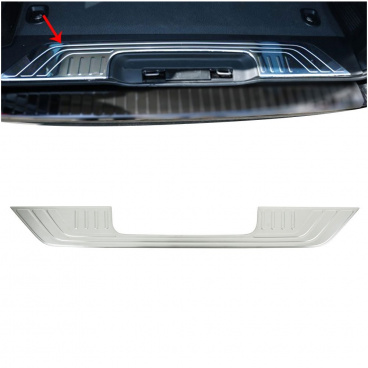 Edelstahlabdeckung der inneren Ladekante im Mercedes Vito W447 Kofferraum 2014+ Edelstahlabdeckung der inneren Ladekante im Mercedes Vito W447 Kofferraum 2014+