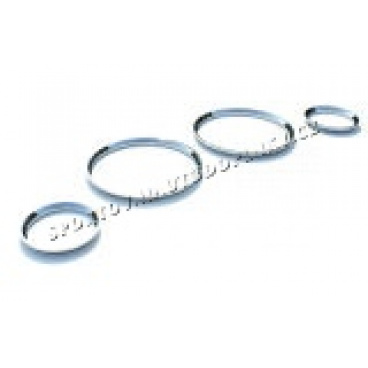 Opel Corsa B – verchromte Weckerrahmen Opel Corsa B – verchromte Weckerrahmen