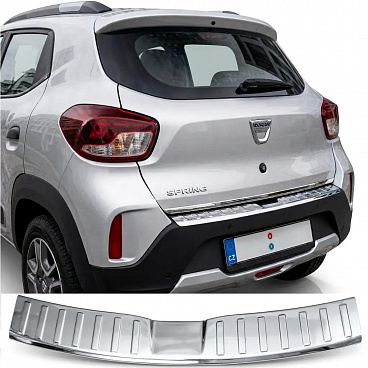 Polierte Edelstahl-Abdeckung der oberen Kante der hinteren Stoßstange Dacia Spring 2021-24 Polierte Edelstahl-Abdeckung der oberen Kante der hinteren Stoßstange Dacia Spring 2021-24