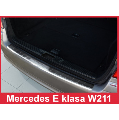 Edelstahlabdeckung zum Schutz der Schwelle der hinteren Stoßstange Mercedes EW 211 Kombi 2002-09