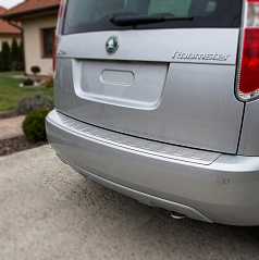 Heckstoßstangenabdeckung aus gebürstetem Edelstahl für Škoda Roomster 2007-15, Dacia Lodgy 2012+