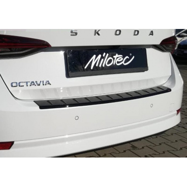 Škoda Octavia 4 2020+ Fünfte Einstiegsleiste mit Vorsprüngen schwarz glänzend Škoda Octavia 4 2020+ Fünfte Einstiegsleiste mit Vorsprüngen schwarz glänzend