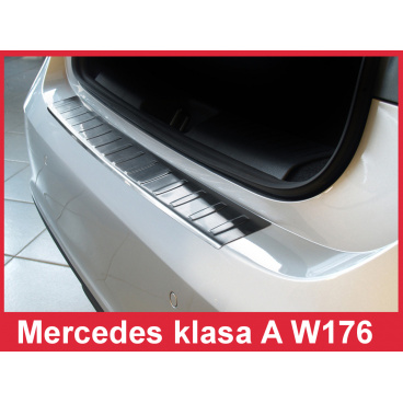 Edelstahlabdeckung zum Schutz der Schwelle der hinteren Stoßstange Mercedes AW 176 2012+