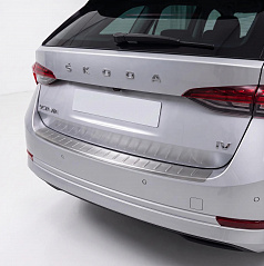 Geschliffene Edelstahl-Abdeckung der oberen Kante des hinteren Stoßfängers Škoda Octavia IV 2020+ Liftback