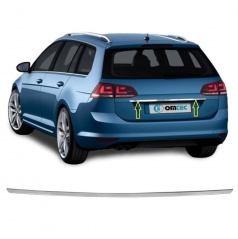 Polierter Edelstahlstreifen über dem oberen Nummernschild VW Golf VII Kombi 2012-19
