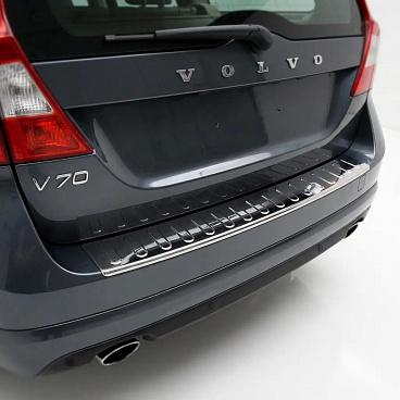 Polierte Edelstahl-Abdeckung der oberen Kante des hinteren Stoßfängers Volvo V70 2008-16 Polierte Edelstahl-Abdeckung der oberen Kante des hinteren Stoßfängers Volvo V70 2008-16