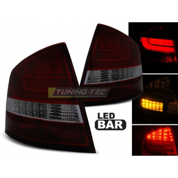 Škoda Octavia 2 Limousine 2004-12 Rückleuchten rot getönte LED-Leiste Škoda Octavia 2 Limousine 2004-12 Rückleuchten rot getönte LED-Leiste