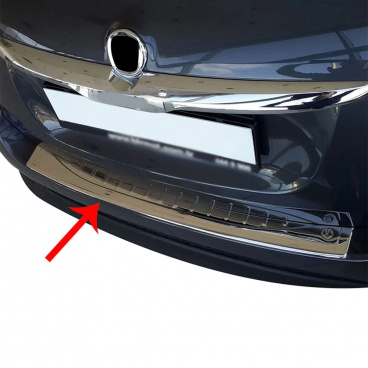 Polierte Edelstahlabdeckung der Oberkante der Heckstoßstange Fiat 500X 2014+ Polierte Edelstahlabdeckung der Oberkante der Heckstoßstange Fiat 500X 2014+