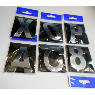 Selbstklebende Buchstaben und Schilder aus Chrom, 58 mm Selbstklebende Buchstaben und Schilder aus Chrom, 58 mm