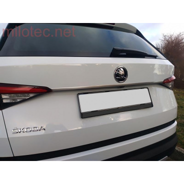 Leiste über dem hinteren Nummernschild, Alu Brush, Superb III. Limousine, 2015+ Leiste über dem hinteren Nummernschild, Alu Brush, Superb III. Limousine, 2015+