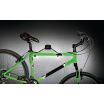 Wandmontierter Fahrradhalter mit Gitter
