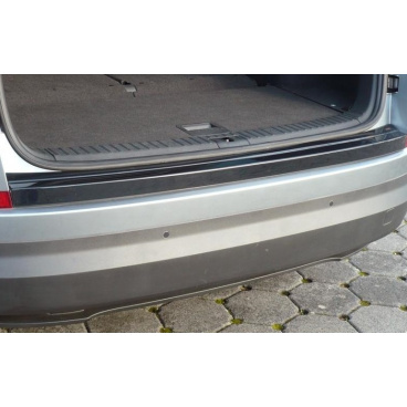 Fünfte Einstiegsleiste mit langer Kante, glänzend schwarzer „Klavierlack“ – Škoda Kodiaq vonv. 2016