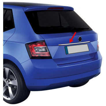 Chromleiste aus Edelstahl über dem Nummernschild Omtec Škoda Fabia III 2015+ Chromleiste aus Edelstahl über dem Nummernschild Omtec Škoda Fabia III 2015+