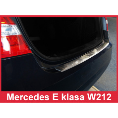 Edelstahlabdeckung zum Schutz der Schwelle der hinteren Stoßstange Mercedes EW 212 2009-13