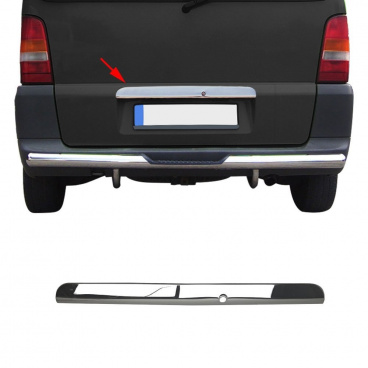 Edelstahl-Chromleiste über dem hinteren Nummernschild Mercedes Benz Vito W638 1996-03 Edelstahl-Chromleiste über dem hinteren Nummernschild Mercedes Benz Vito W638 1996-03