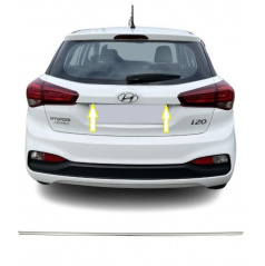 Griffabdeckung aus Edelstahl über dem hinteren Nummernschild Hyundai i20 2018-21