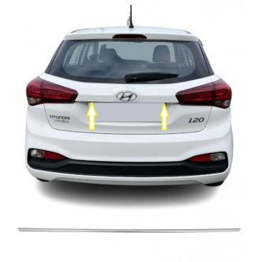 Griffabdeckung aus Edelstahl über dem hinteren Nummernschild Hyundai i20 2018-21 Griffabdeckung aus Edelstahl über dem hinteren Nummernschild Hyundai i20 2018-21