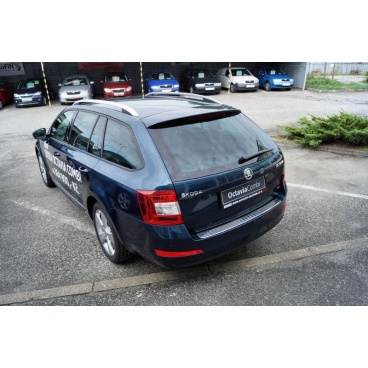 EDELSTAHL-Chrom-Schutzblech für die hintere Stoßstange Škoda Octavia III Combi