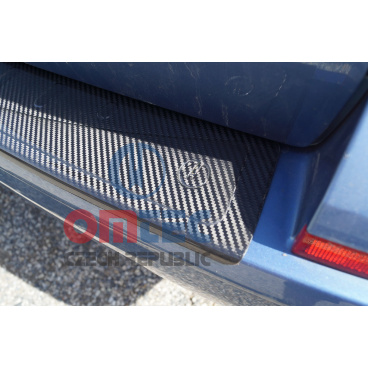 VW T6 – rechtes Carbon-Heckstoßstangenschutzblech – OMTEC