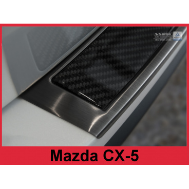 Carbonabdeckung - Schwellerschutz für die hintere Stoßstange Mazda CX-5 2014-17 Carbonabdeckung - Schwellerschutz für die hintere Stoßstange Mazda CX-5 2014-17