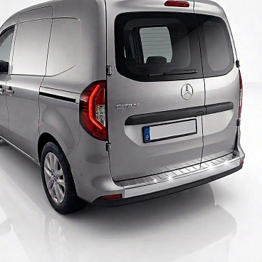 Polierte Edelstahl-Abdeckung der oberen Kante der hinteren Stoßstange Mercedes Citan, Renault Kangoo 2021+