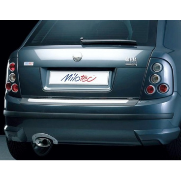 Heckstoßstangenverlängerung - Silber matt - Škoda Fabia I. Limousine 2000-2007