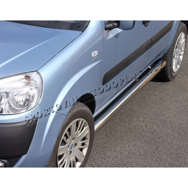 Fiat Doblo 01-07 – Seitenschutzstufen aus Edelstahl, 76 mm Fiat Doblo 01-07 – Seitenschutzstufen aus Edelstahl, 76 mm