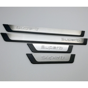 Inneneinstiegsleiste aus Edelstahl mit selbstklebendem Škoda Superb II 2008-15 Inneneinstiegsleiste aus Edelstahl mit selbstklebendem Škoda Superb II 2008-15
