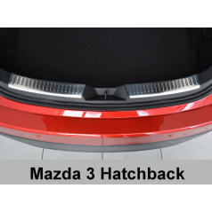 Edelstahlabdeckung – Schutz des Innenraums des Gepäckraums Mazda III Htb.