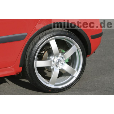 Kotflügelkanten, ABS schwarz mit Gitter, Škoda Fabia II Limousine Kotflügelkanten, ABS schwarz mit Gitter, Škoda Fabia II Limousine