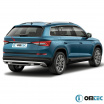 Randstreifen aus Edelstahl über dem Nummernschild Omtec Škoda Kodiaq 2017+