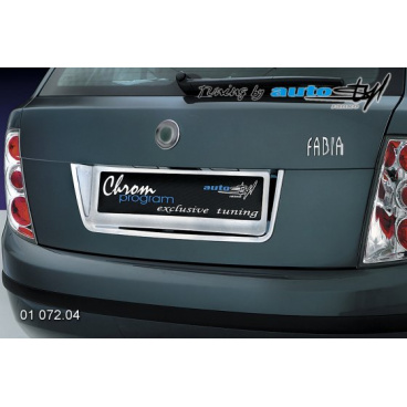 Škoda Fabia I Rahmen RZ hinten in Chromversion Škoda Fabia I Rahmen RZ hinten in Chromversion