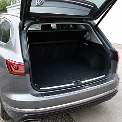 Schwellenschutz für die hintere Stoßstange aus Edelstahl, VW Touareg 2018+