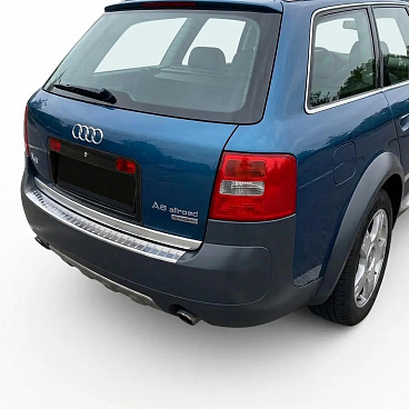 Polierte Edelstahl-Abdeckung der oberen Kante der hinteren Stoßstange Audi A6 Allroad 1997-2005