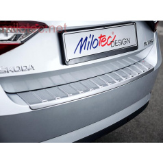 Škoda Superb III Limousine – fünfte Türschwelle mit Vorsprüngen, ABS – Alu-Brusch