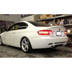 Heckflügel am Rand des Kofferraums BMW E92 SCL STYLE