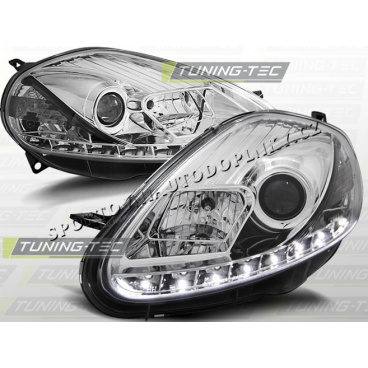 FIAT GRANDE PUNTO 2005–09, vorne, klare LED-Leuchten, Tageslicht, Chrom